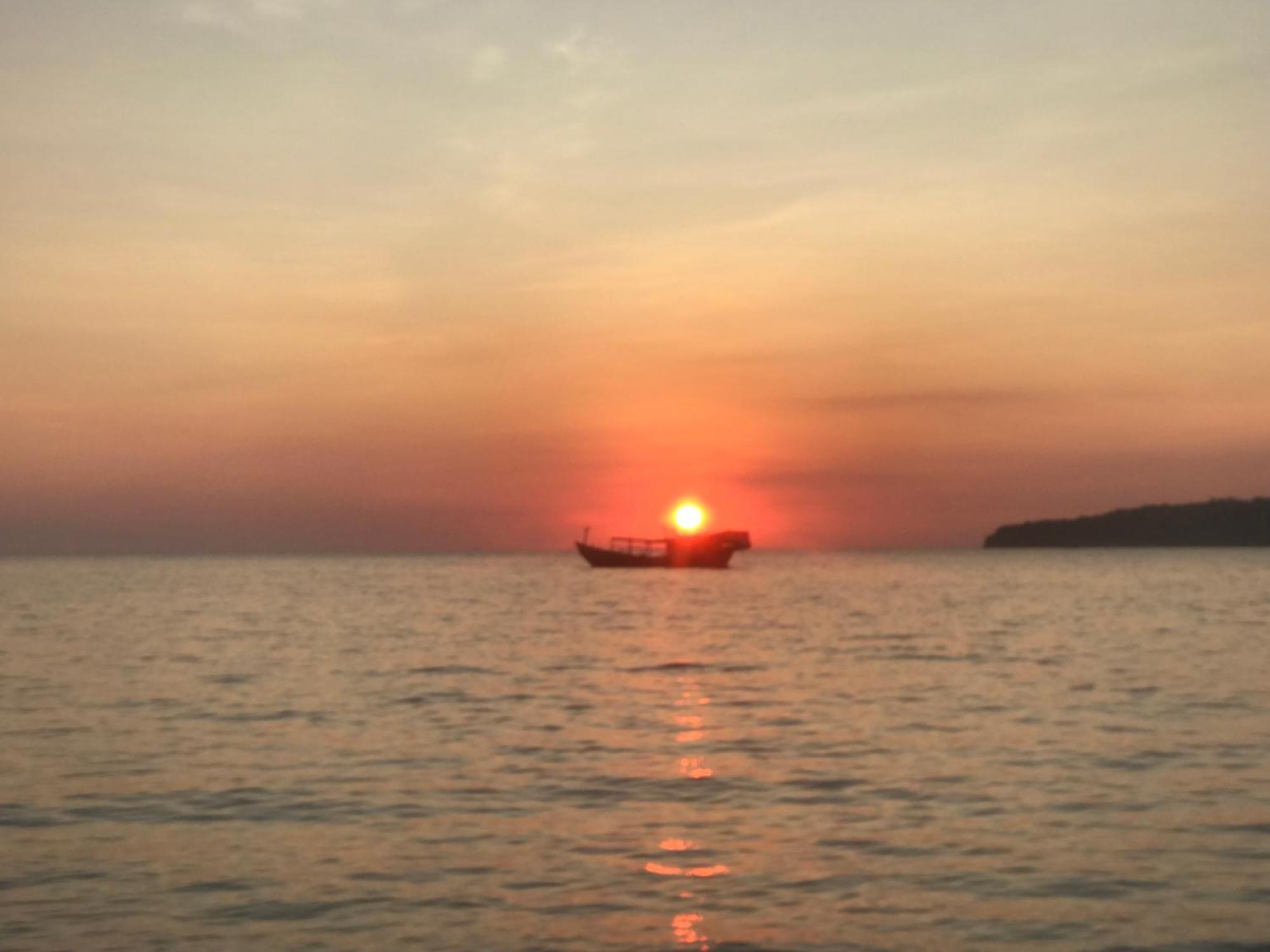 Хостел Naks Shack Koh Ta Kiev Екстер'єр фото