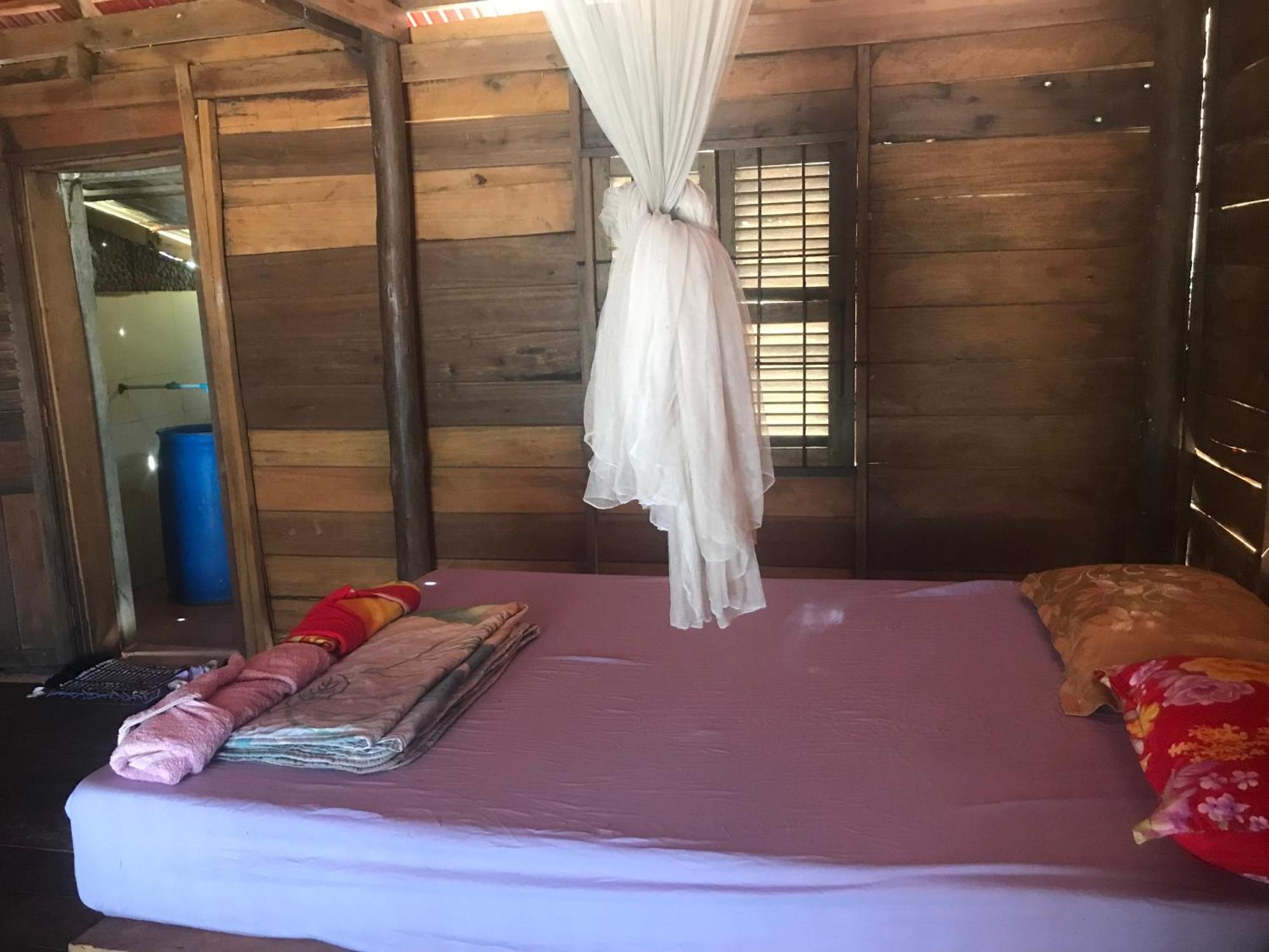 Хостел Naks Shack Koh Ta Kiev Екстер'єр фото